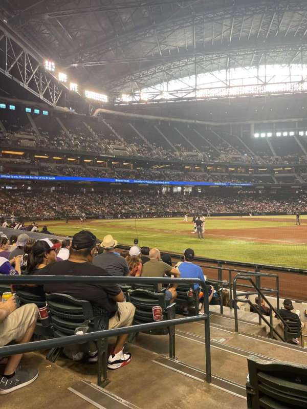Chase Field, section: 113, row: 11, seat: 19