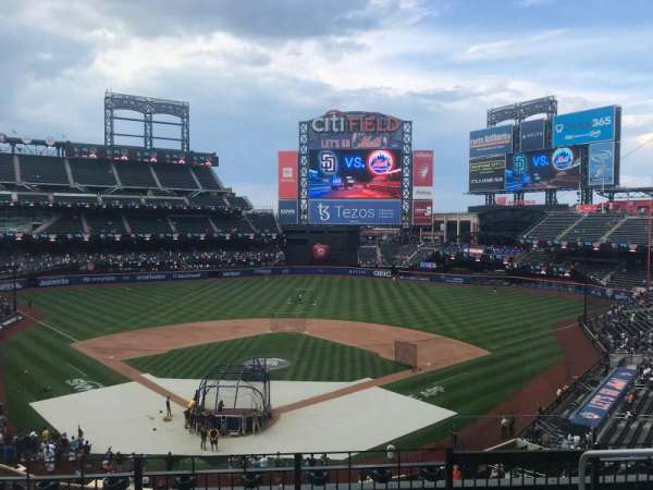 Citi Field, section: 318, row: 5, seat: 9