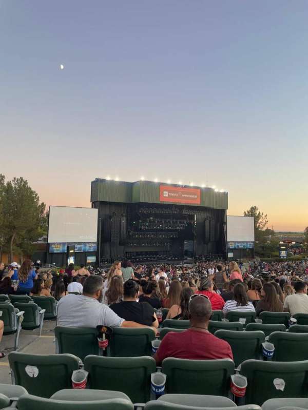 Toyota Amphitheatre, section: 209, row: 27, seat: 22
