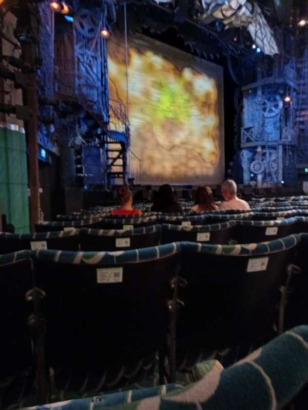 Apollo Victoria Theatre, section: Stalls, row: L, seat: 47