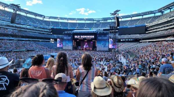 MetLife Stadium, section: 123, row: 23, seat: 12