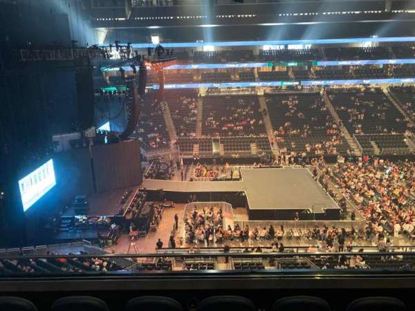 Climate Pledge Arena, section: 102, row: D, seat: 19