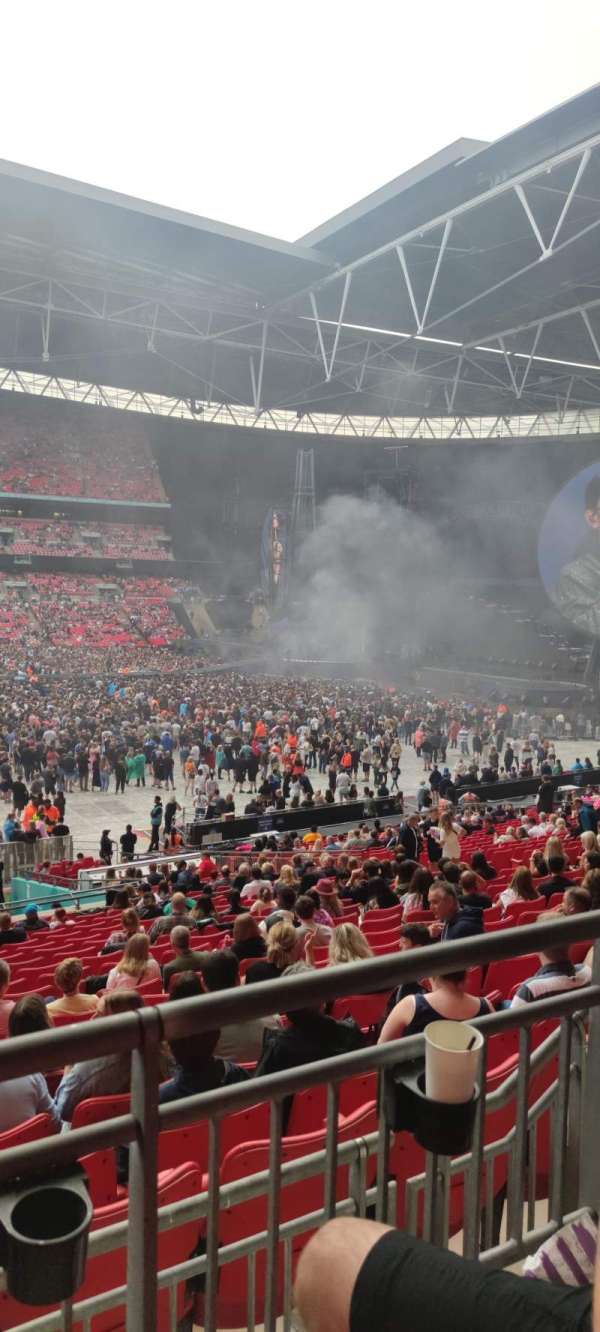 Wembley Stadium, section: 101, row: 32, seat: 47