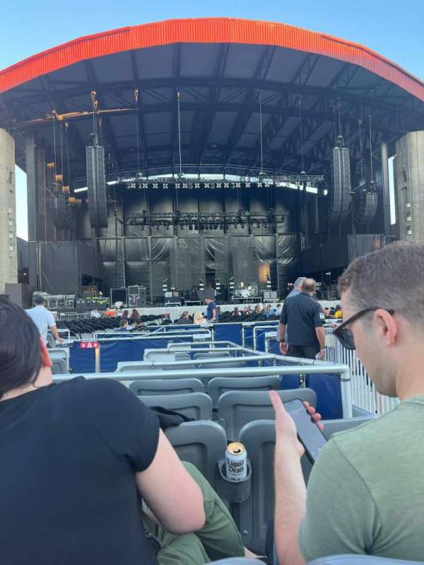 Jones Beach Theater, section: G, row: JJ, seat: 1