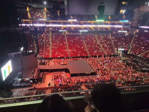 Toyota Center, section: 428, row: 3, seat: 6