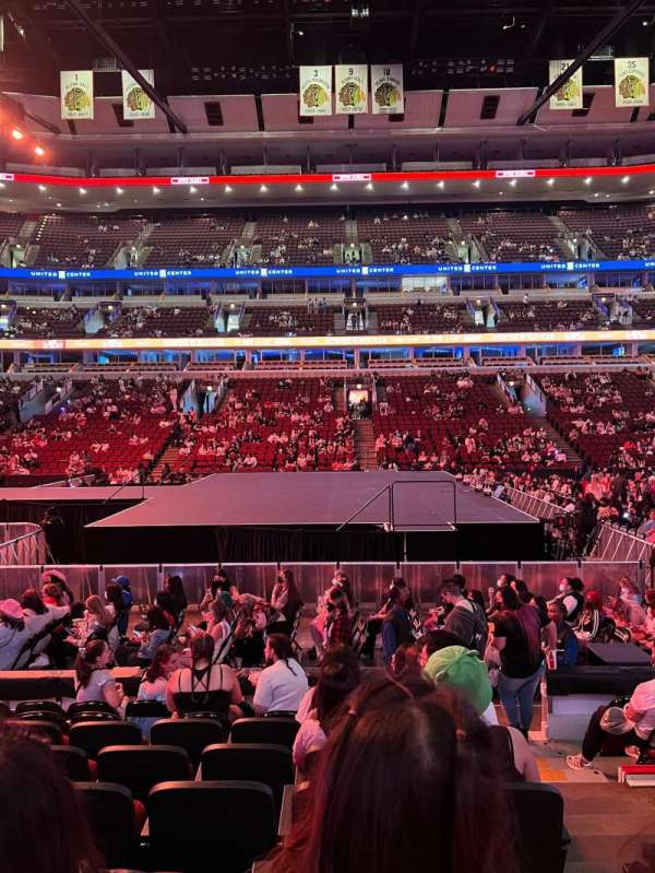 United Center, section: 112, row: 8, seat: 2