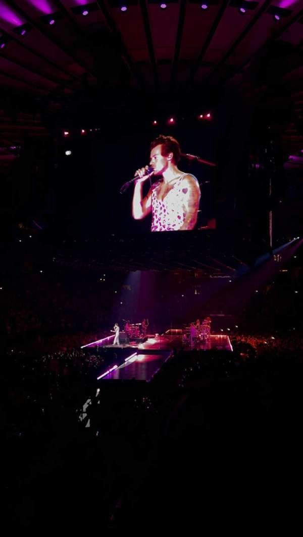 Madison Square Garden, section: 113, row: 10, seat: 10