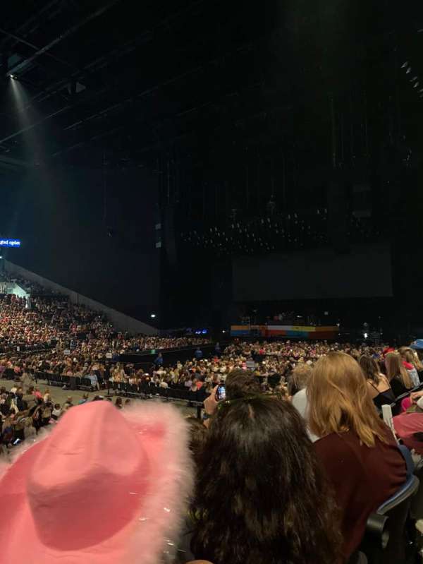 Royal Arena, section: 104, row: 16, seat: 70