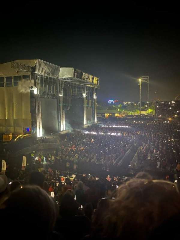 Hershey Park Stadium, section: 8, row: V, seat: 25