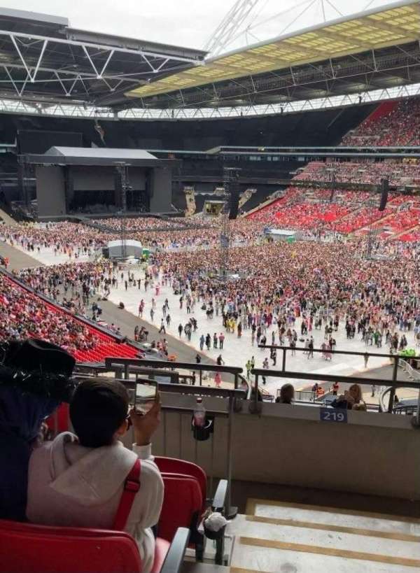 Wembley Stadium, section: 219, row: 16, seat: 134