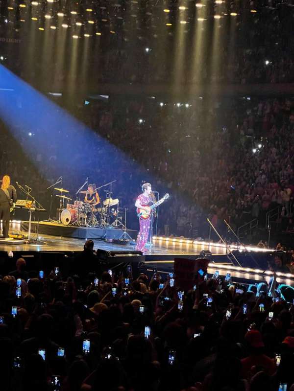 Madison Square Garden, section: 119, row: 3, seat: 11
