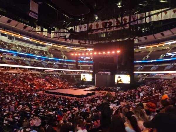 United Center, section: 103, row: 18, seat: 16