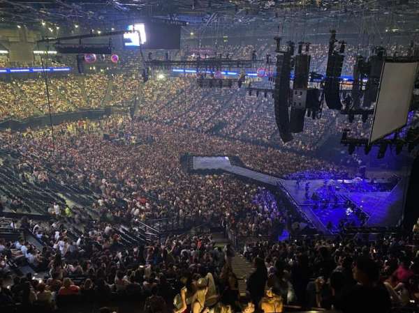 Accor Arena, section: Balcon H, row: 88, seat: 13