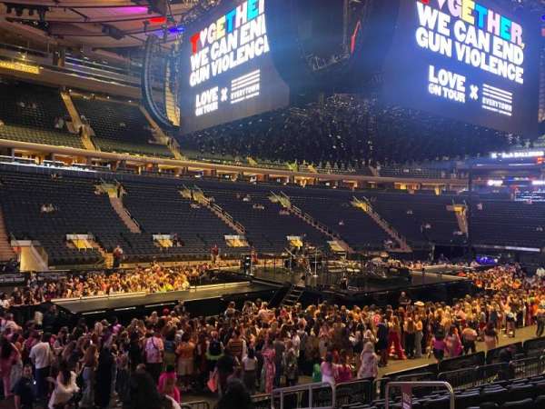 Madison Square Garden, section: 105, row: 10, seat: 12
