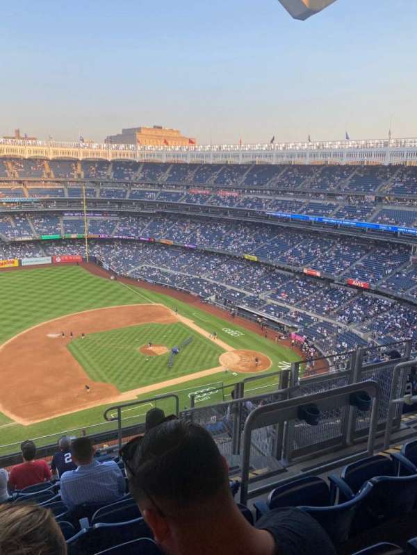 Yankee Stadium, section: 426, row: 9, seat: 6
