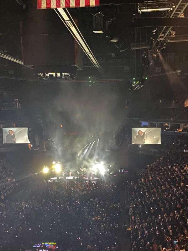 Barclays Center, section: 215, row: 10, seat: 1