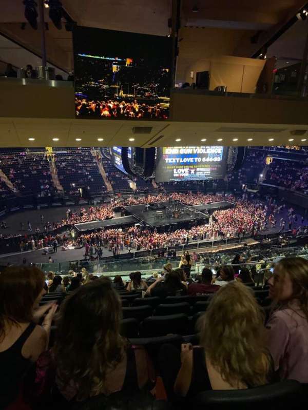 Madison Square Garden, section: 222, row: 19, seat: 12