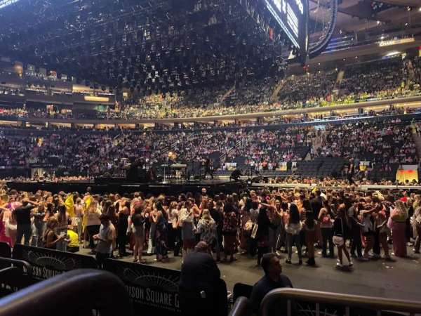 Madison Square Garden, section: 108, row: 3, seat: 14