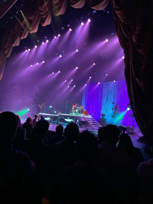 Radio City Music Hall, section: Orchestra 2, row: FF, seat: 205