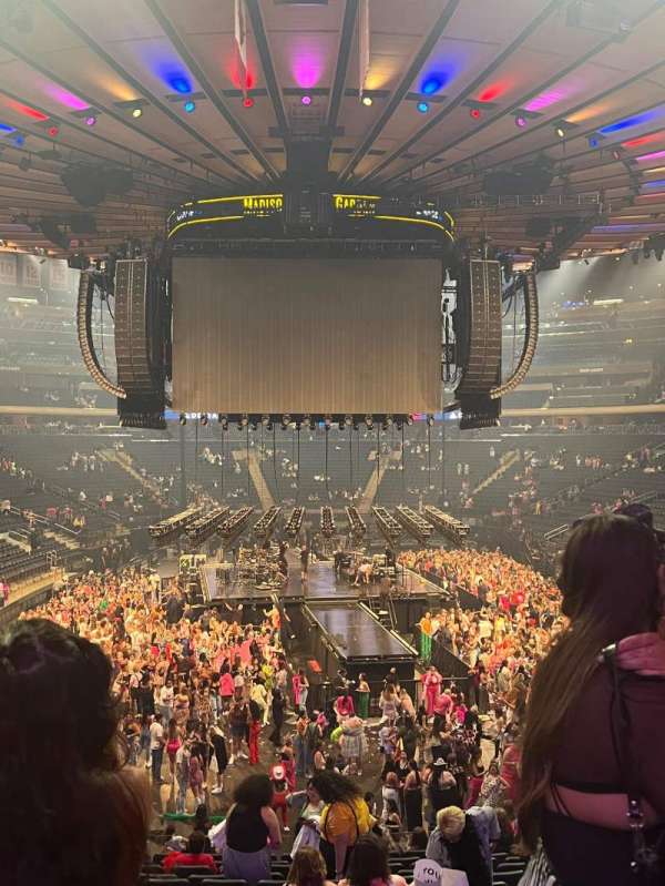Madison Square Garden, section: 102, row: 22, seat: 10