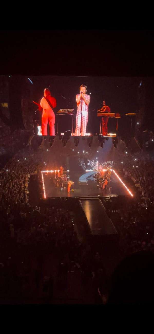Madison Square Garden, section: 417, row: 4