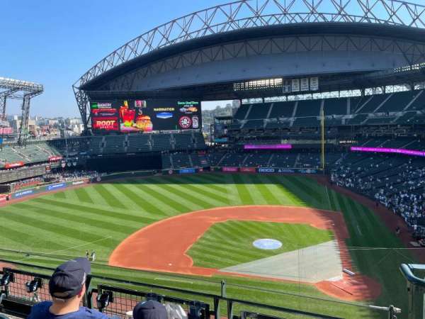 T-Mobile Park, section: 335, row: 3, seat: 1