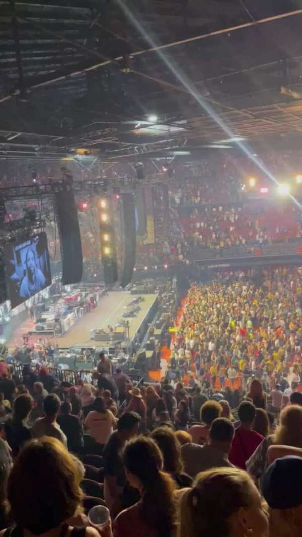 Kia Forum, section: 226, row: 11, seat: 1