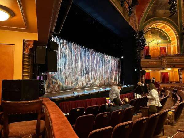 Todd Haimes Theatre, section: Box AA, row: AA, seat: 9