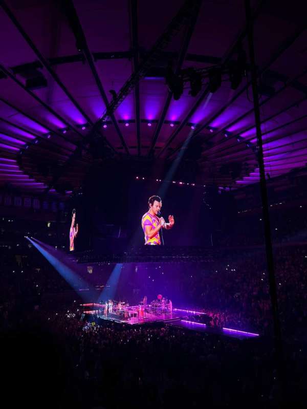 Madison Square Garden, section: 111, row: 17, seat: 2