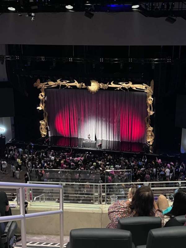 YouTube Theater, section: 305, row: F, seat: 3