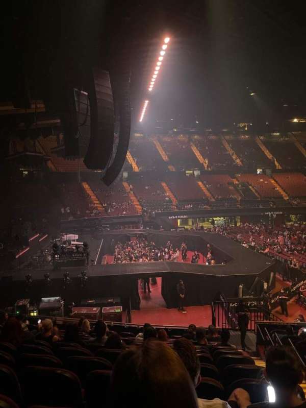 Kia Forum, section: 124, row: 12, seat: 12
