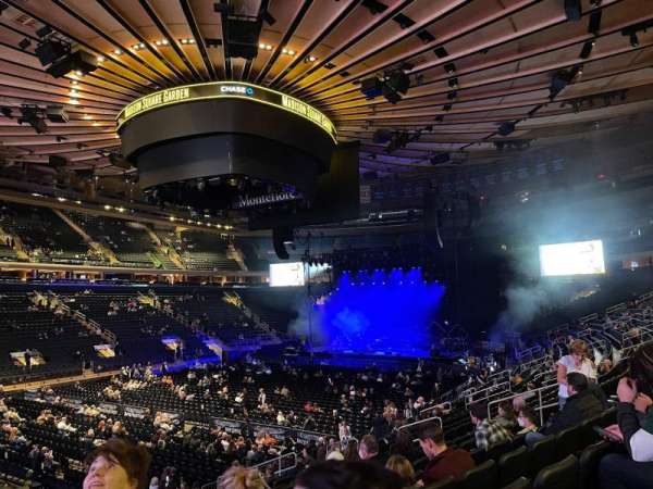 Madison Square Garden, section: 105, row: 15, seat: 3