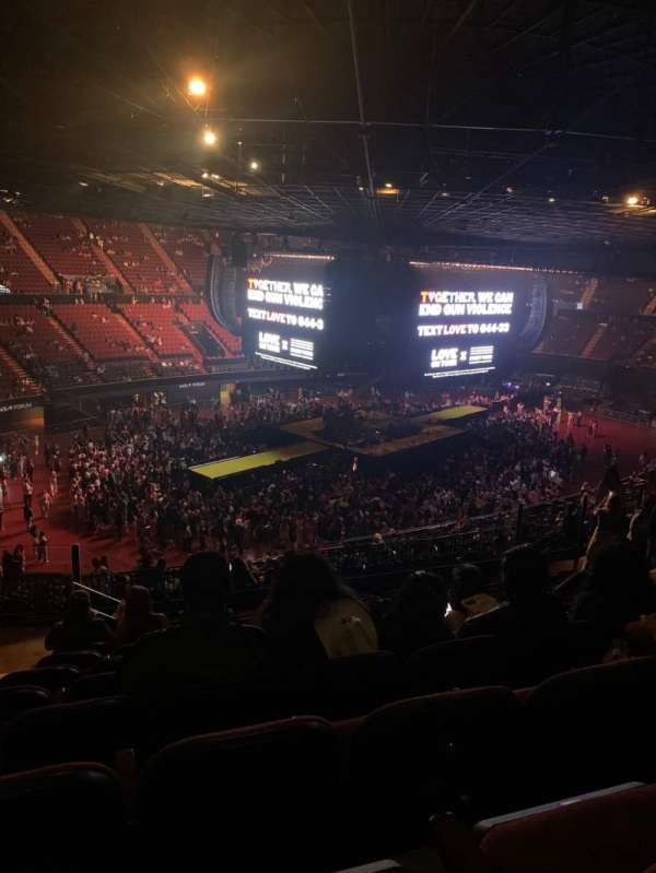 Kia Forum, section: 205, row: 11, seat: 3