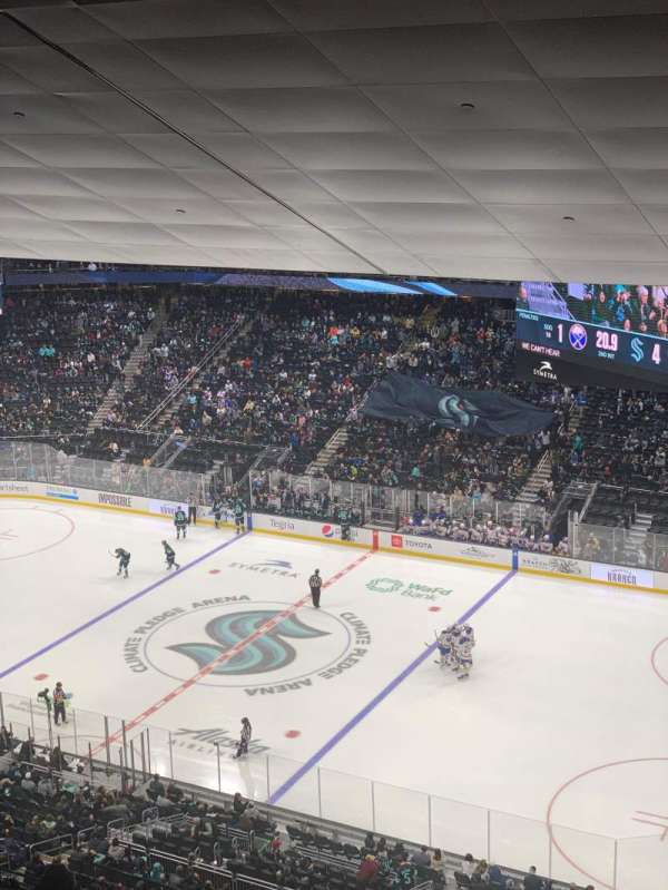 Climate Pledge Arena, section: 212, row: H, seat: 1