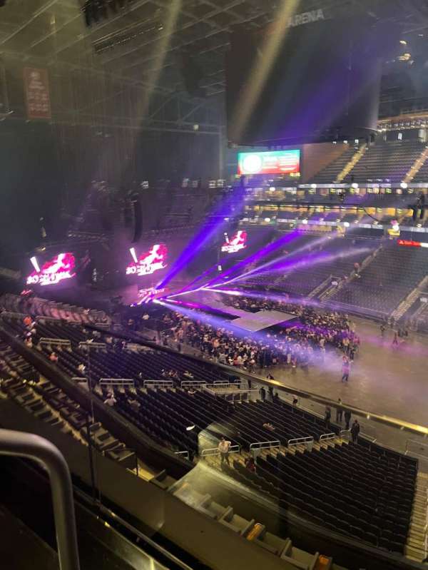 State Farm Arena, section: 219, row: B, seat: 19