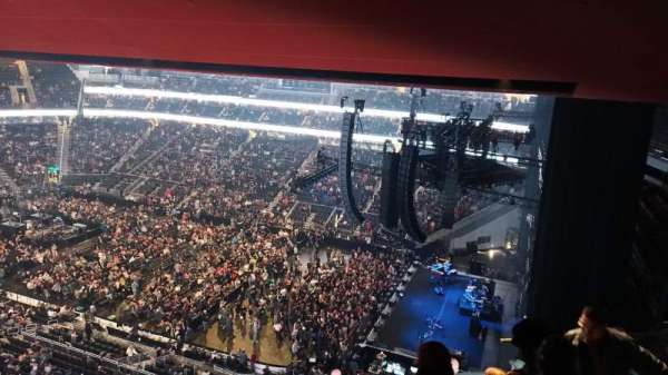 Climate Pledge Arena, section: 211, row: E, seat: 1