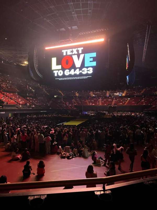 Kia Forum, section: 103, row: 2, seat: 3