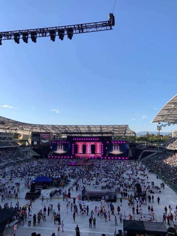 BMO Stadium, section: 221, row: L, seat: 2