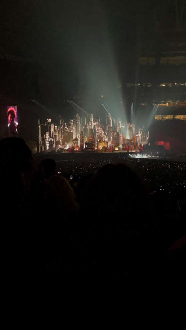 State Farm Stadium, section: 129, row: 33