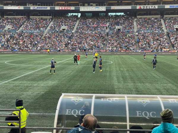Lumen Field, section: 134, row: F, seat: 17
