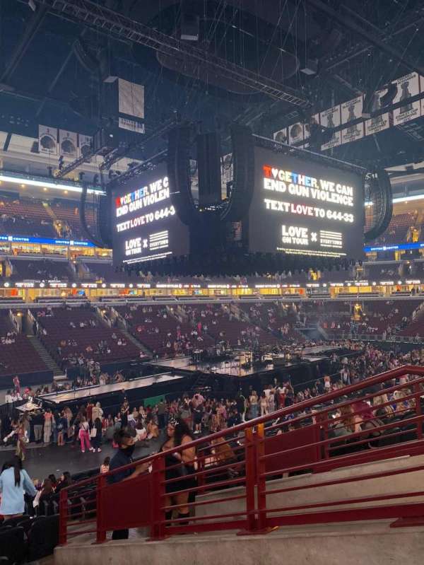 United Center, section: 114, row: 19, seat: 6