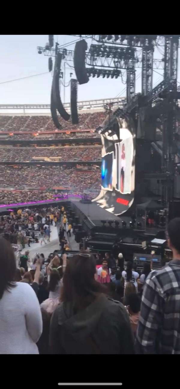 Levi's Stadium, section: 133, row: 18, seat: 12