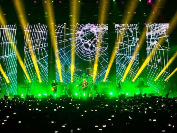 Ziggo Dome, section: 107, row: 1, seat: 219