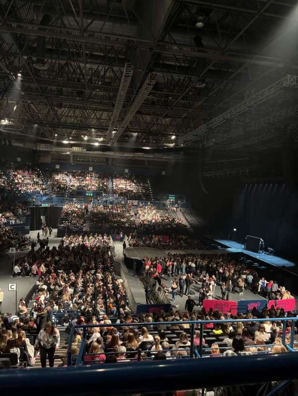 Utilita Arena Birmingham, section: 4 Upper, row: DD, seat: 142-143