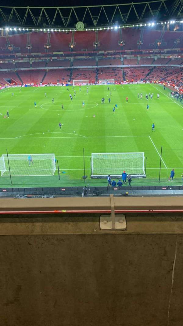 Emirates Stadium, section: 101, row: 2, seat: 284