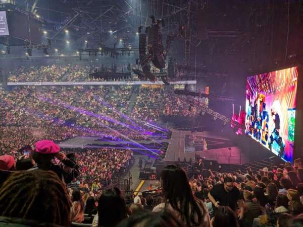 Accor Arena, section: Gradin G, row: 5, seat: 18