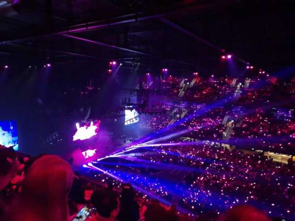 Ziggo Dome, section: 211, row: 8, seat: 373
