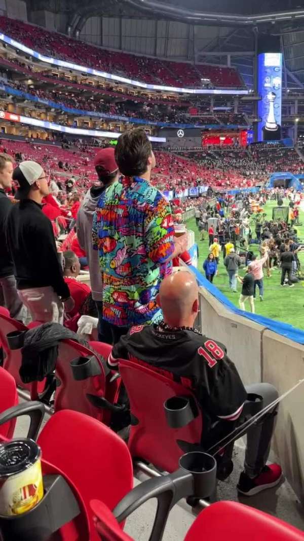 Mercedes-Benz Stadium, section: 122, row: 9, seat: 2