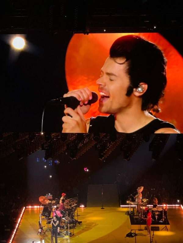Kia Forum, section: 201, row: 8, seat: 6