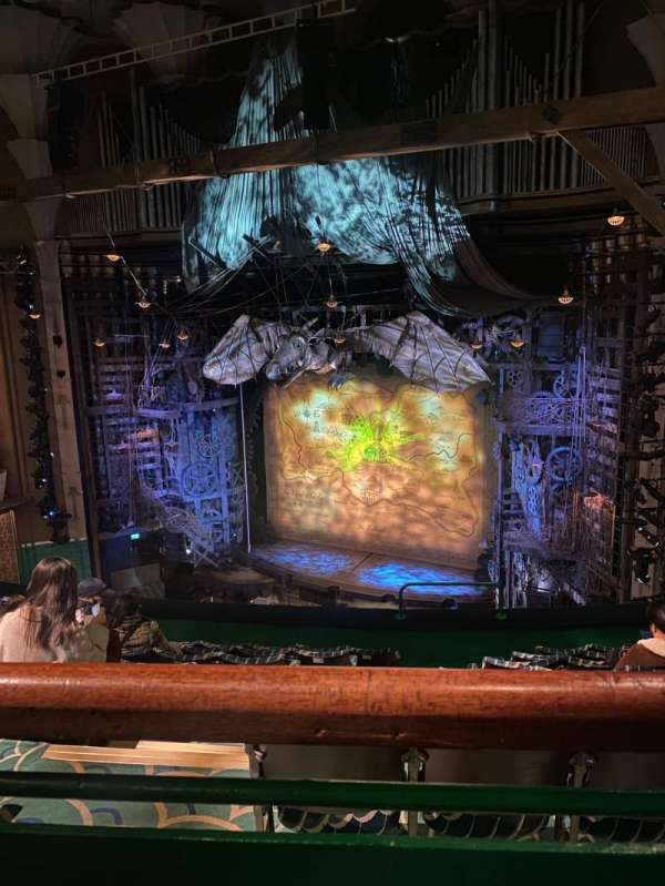 Apollo Victoria Theatre, section: Dress circle, row: G, seat: 9